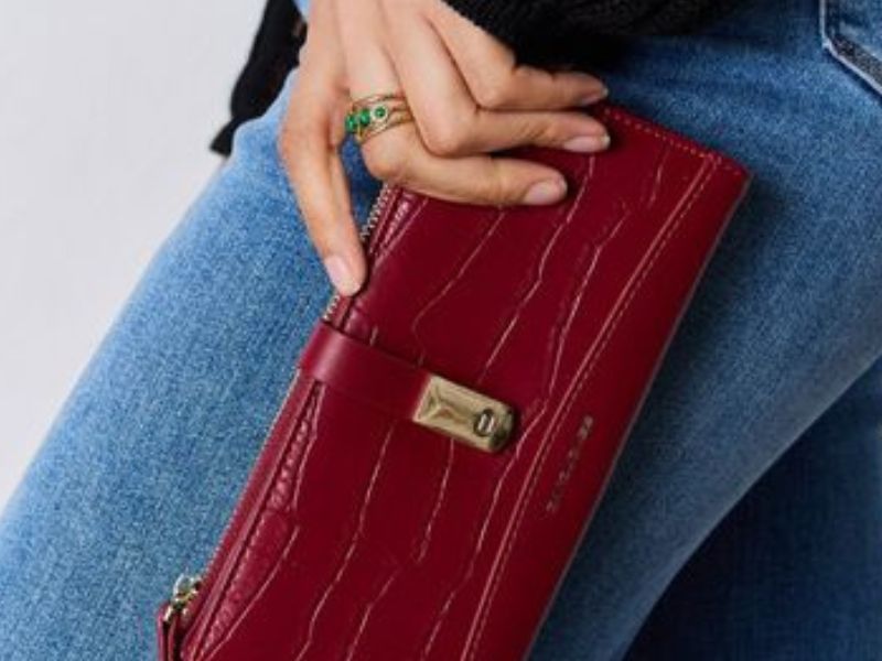 Savvy Stylish's Affordable Elegance: Modern Wallets for Every Need