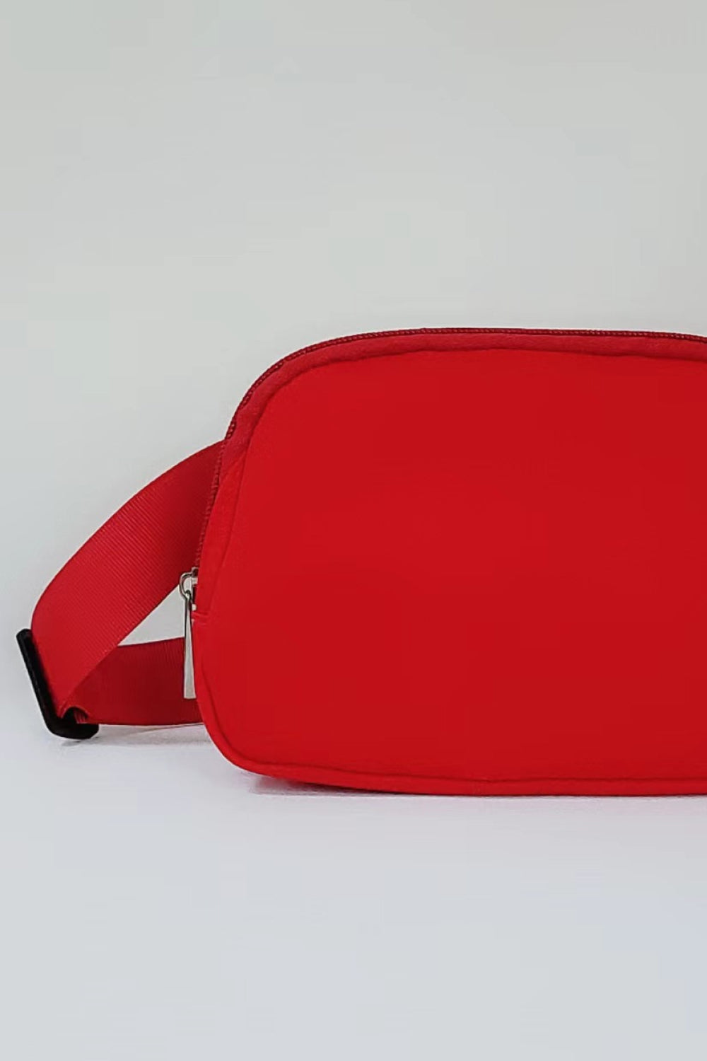 Buckle Zip Closure Fanny Pack - Protect your belongings!