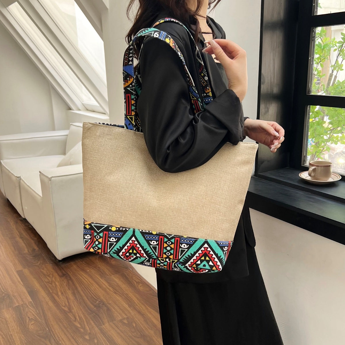 Geometric Medium Tote Bag - Take it for your adventures!