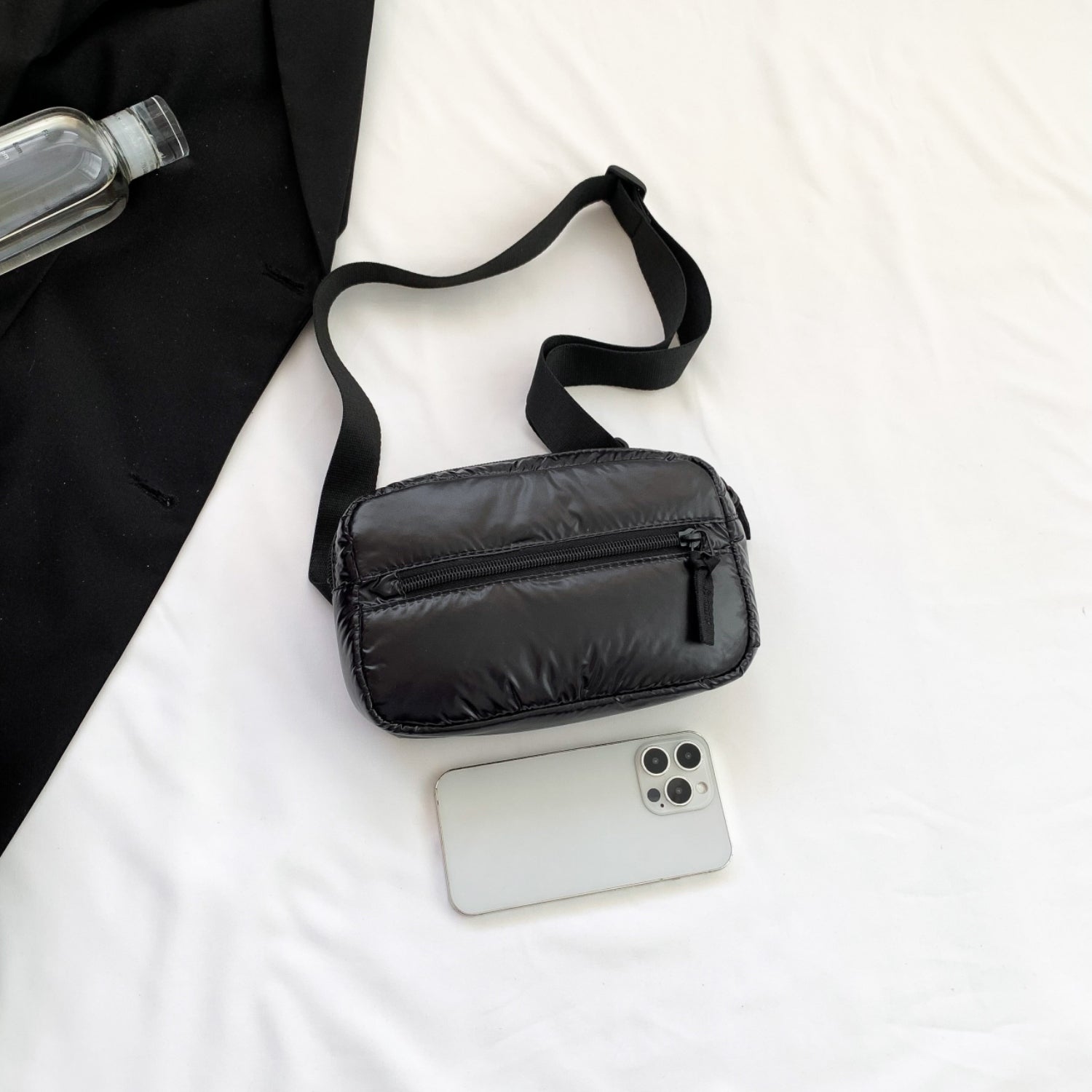 Adjustable Strap Sling Bag - Minimalist on-the-Go with Big Style