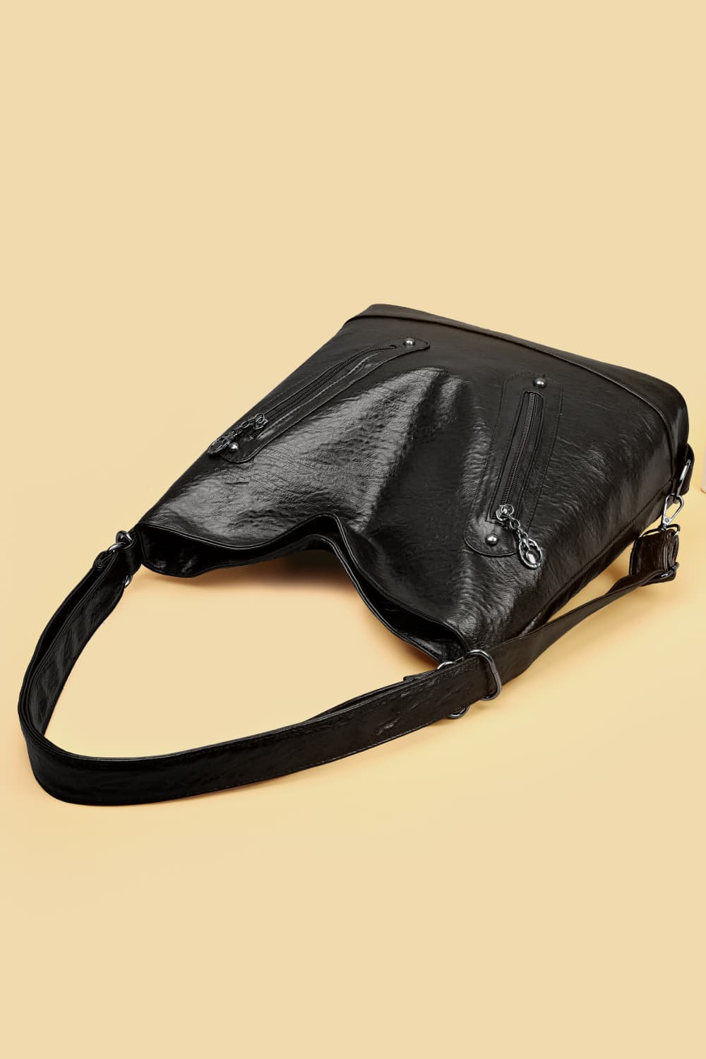 Vegan Leather Shoulder Bag - Sustainable Luxury on Your Shoulder!