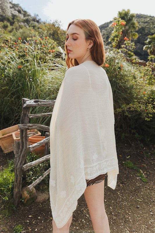 Floral Embroidered Oversized Kimono with Draped Sleeves Mid-Length