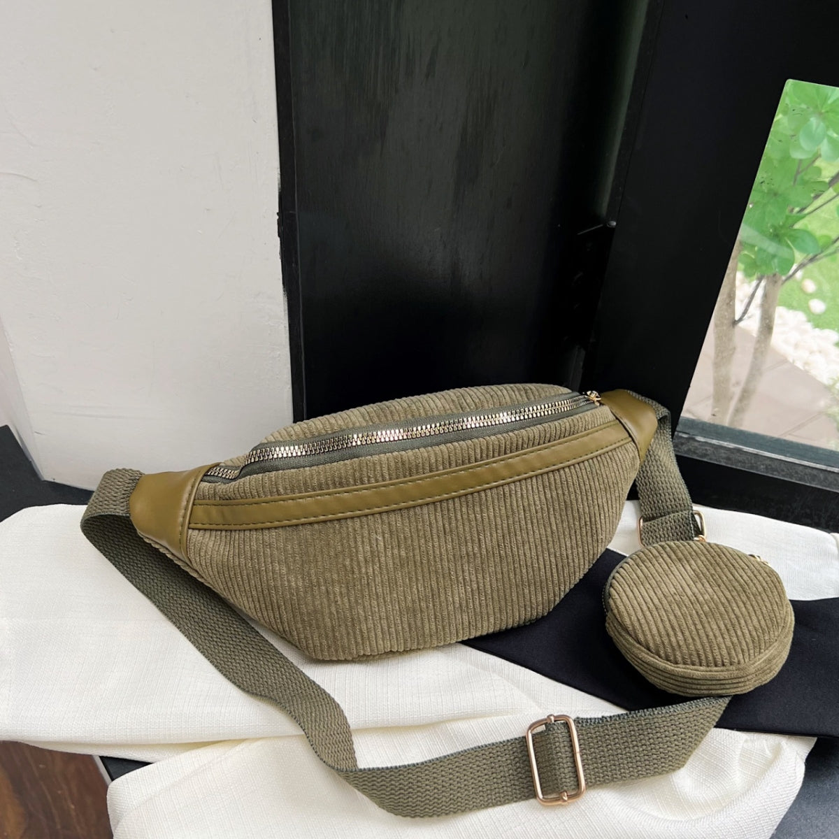 Small Corduroy Sling Bag - Cozy Comfort, Chic Style!