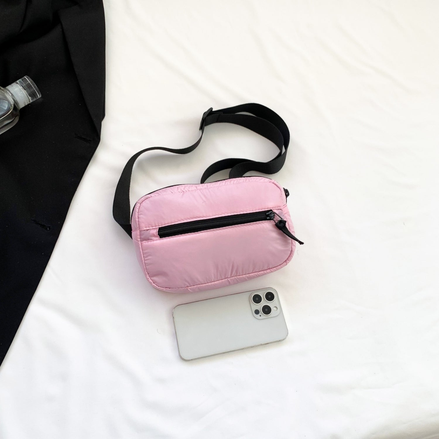 Adjustable Strap Sling Bag - Minimalist on-the-Go with Big Style