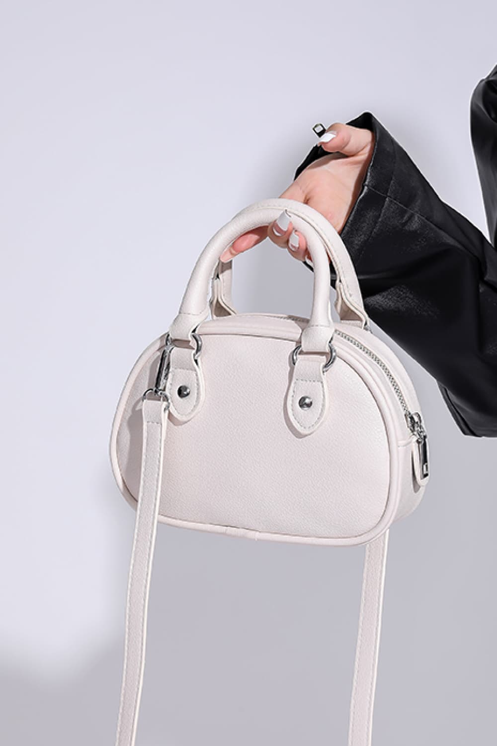 The Perfect Handbag for the Ethical Fashionista - Luxurious feel without being cruel!