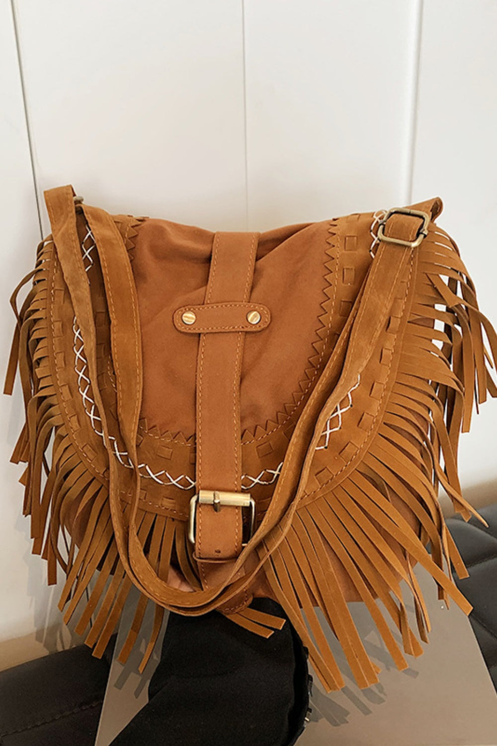 Suede Fringe Wide Strap Shoulder Bag - Express your unique style!