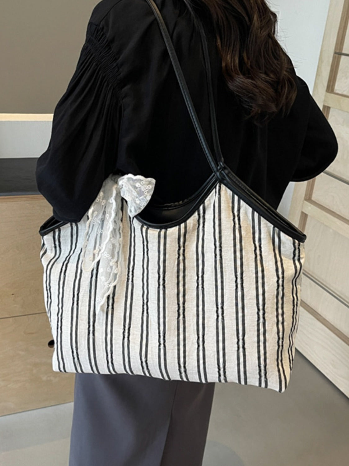 Striped Canvas Tote Bag - Stylish and Functional Accessory!