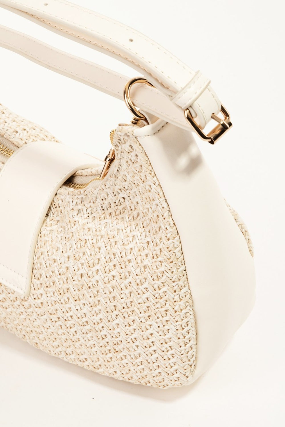 Fame Straw Braid Hobo Bag - Make a statement wherever you go!