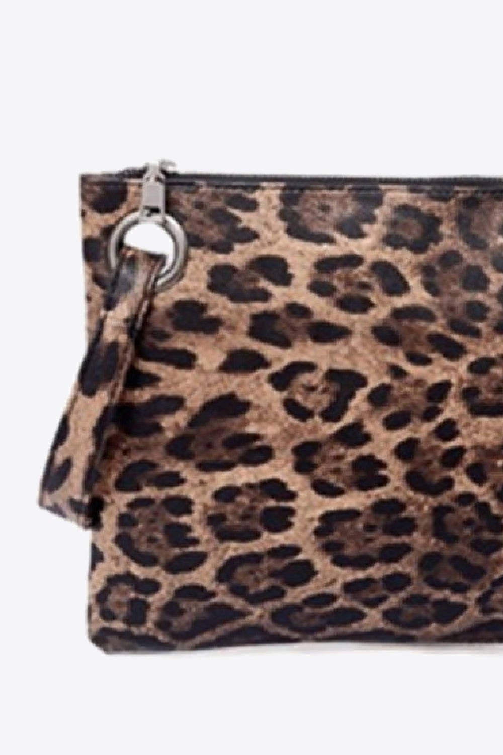 Leopard Vegan Leather Clutch - Effortless Style and Comfort!