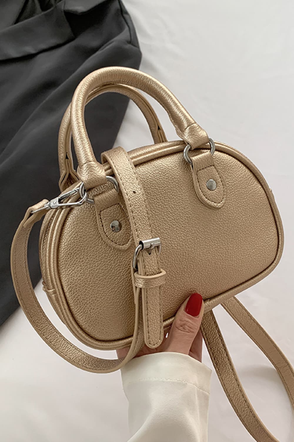 The Perfect Handbag for the Ethical Fashionista - Luxurious feel without being cruel!