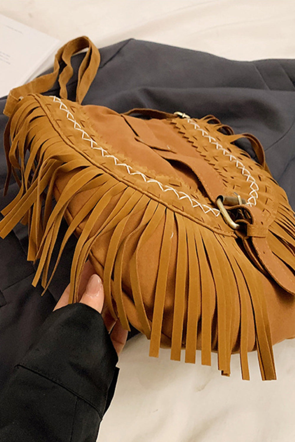 Suede Fringe Wide Strap Shoulder Bag - Express your unique style!