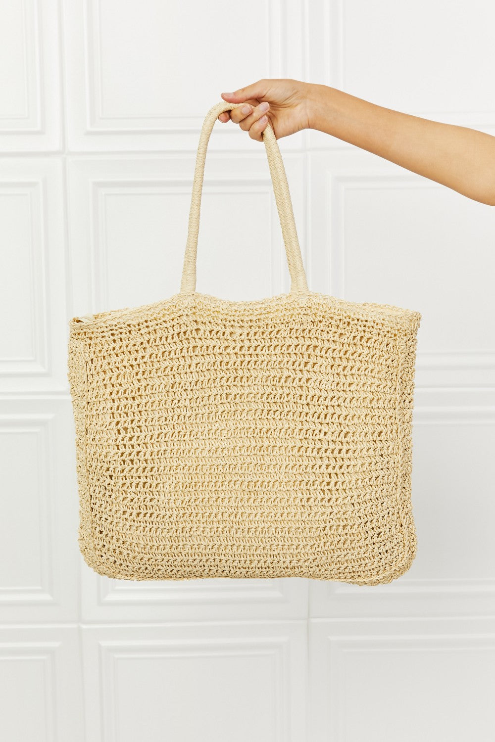 Fame Off The Coast Straw Tote Bag - Your Chic and Sustainable Everyday Tote!