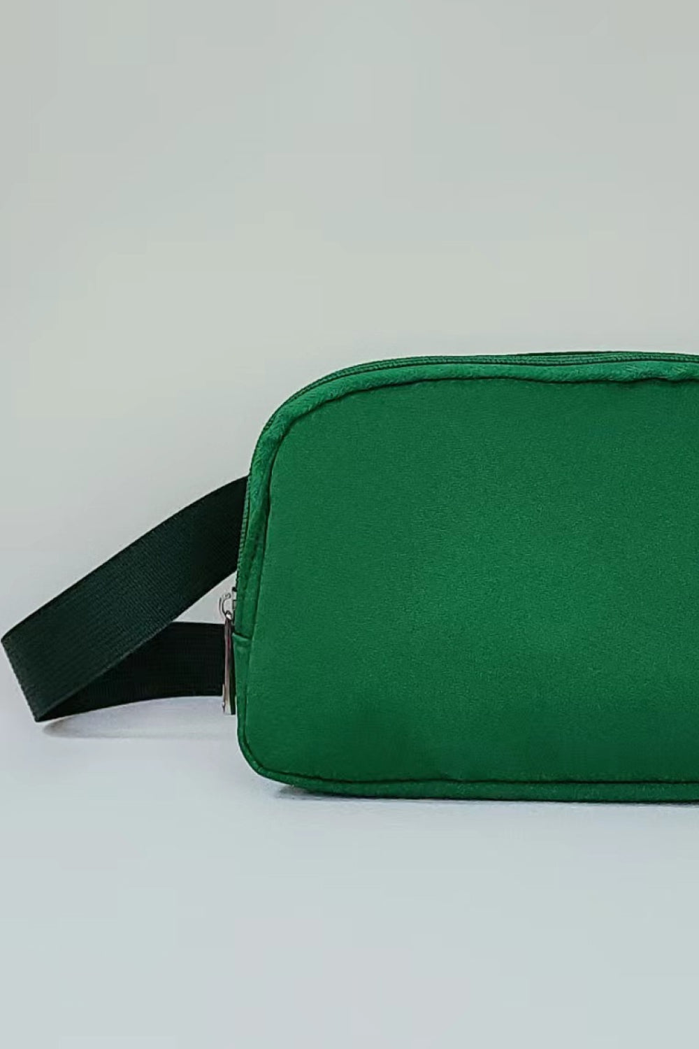 Buckle Zip Closure Fanny Pack - Protect your belongings!