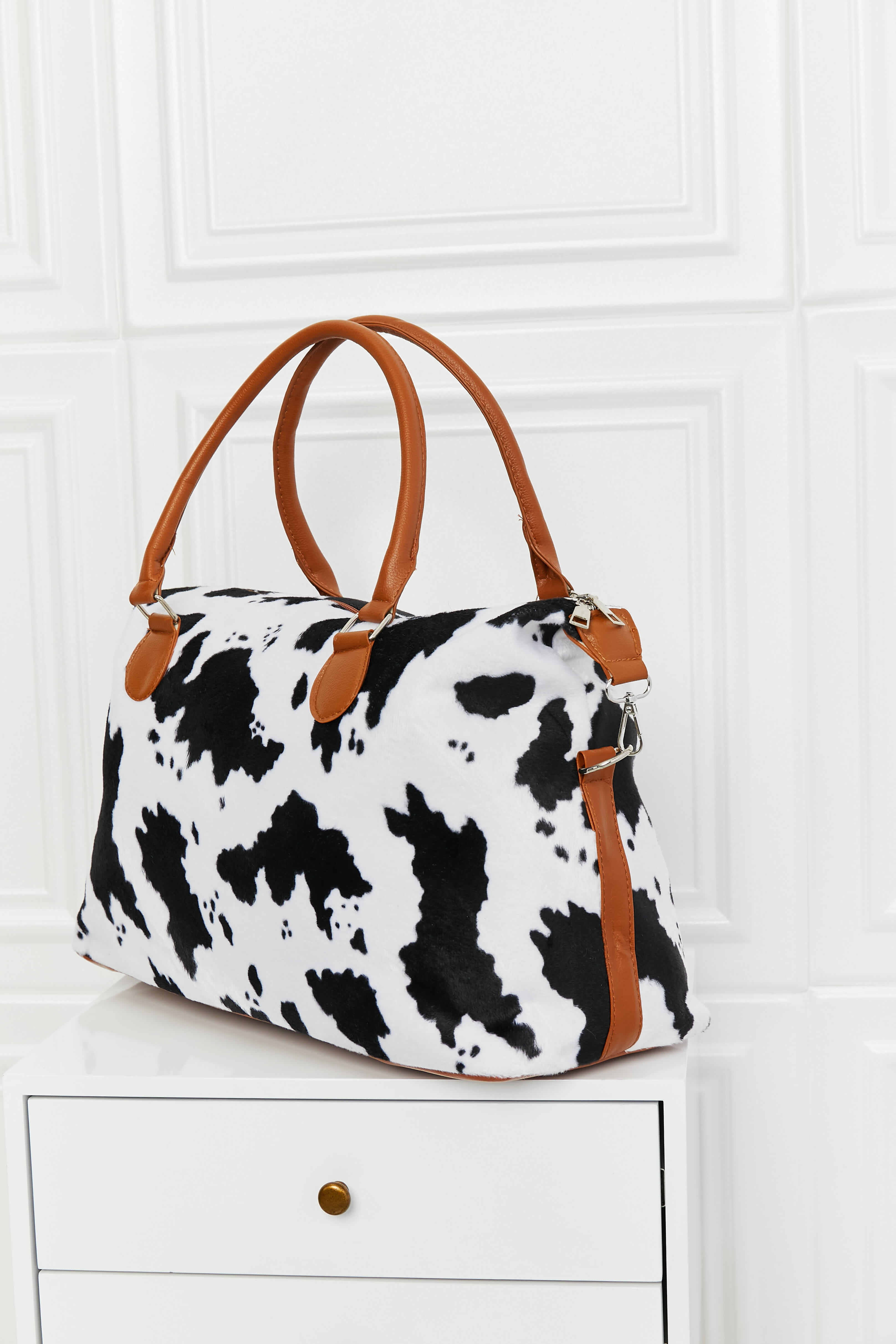 Animal Print Brushed Weekender Bag - Trendy Weekend Chic!