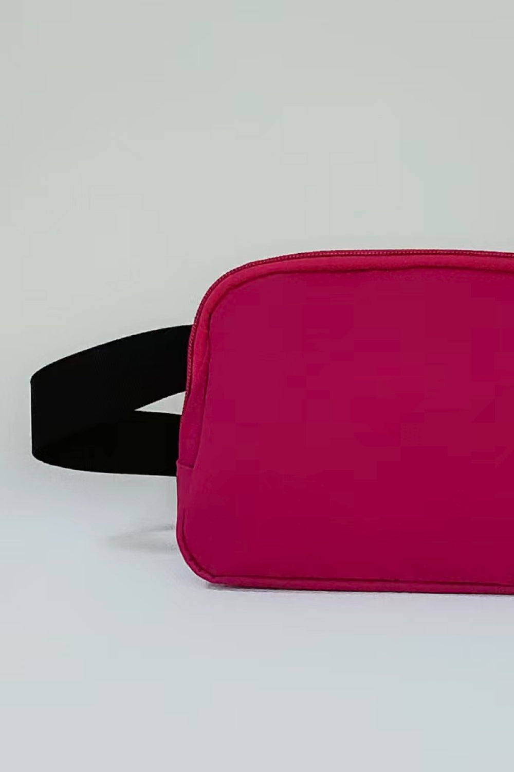 Buckle Zip Closure Fanny Pack - Protect your belongings!