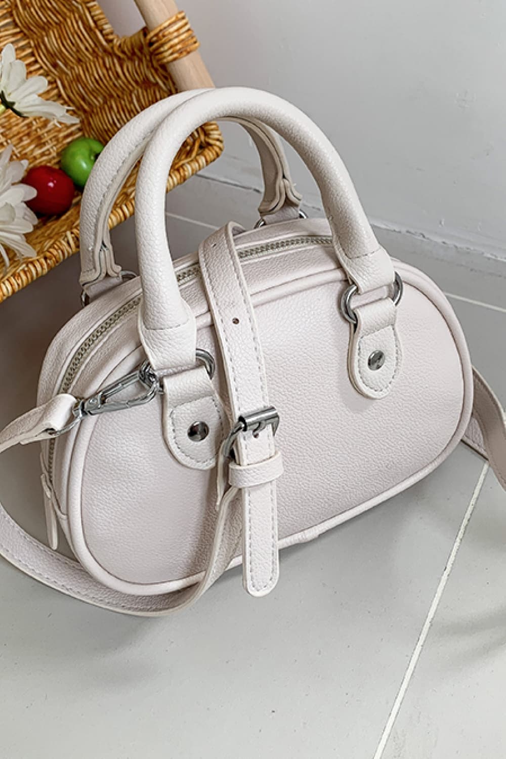 The Perfect Handbag for the Ethical Fashionista - Luxurious feel without being cruel!