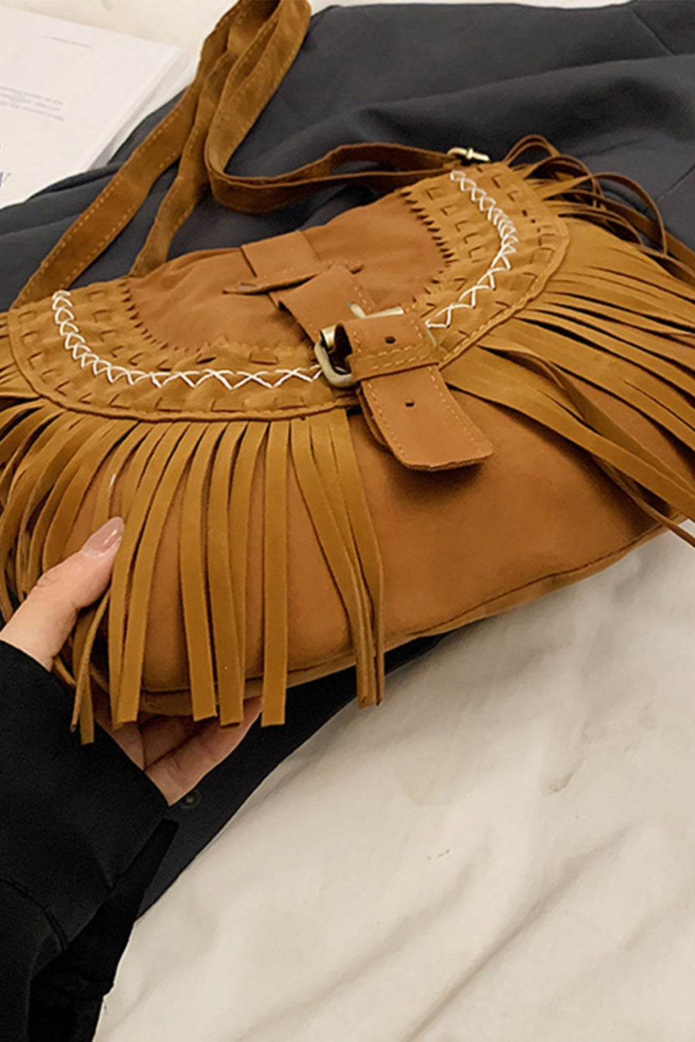 Suede Fringe Wide Strap Shoulder Bag - Express your unique style!