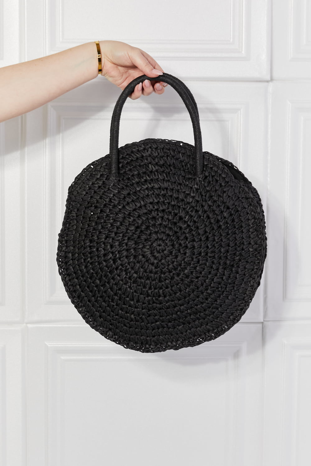 Justin Taylor Beach Date Straw Rattan Handbag in Black - Island Chic for Every Adventure!