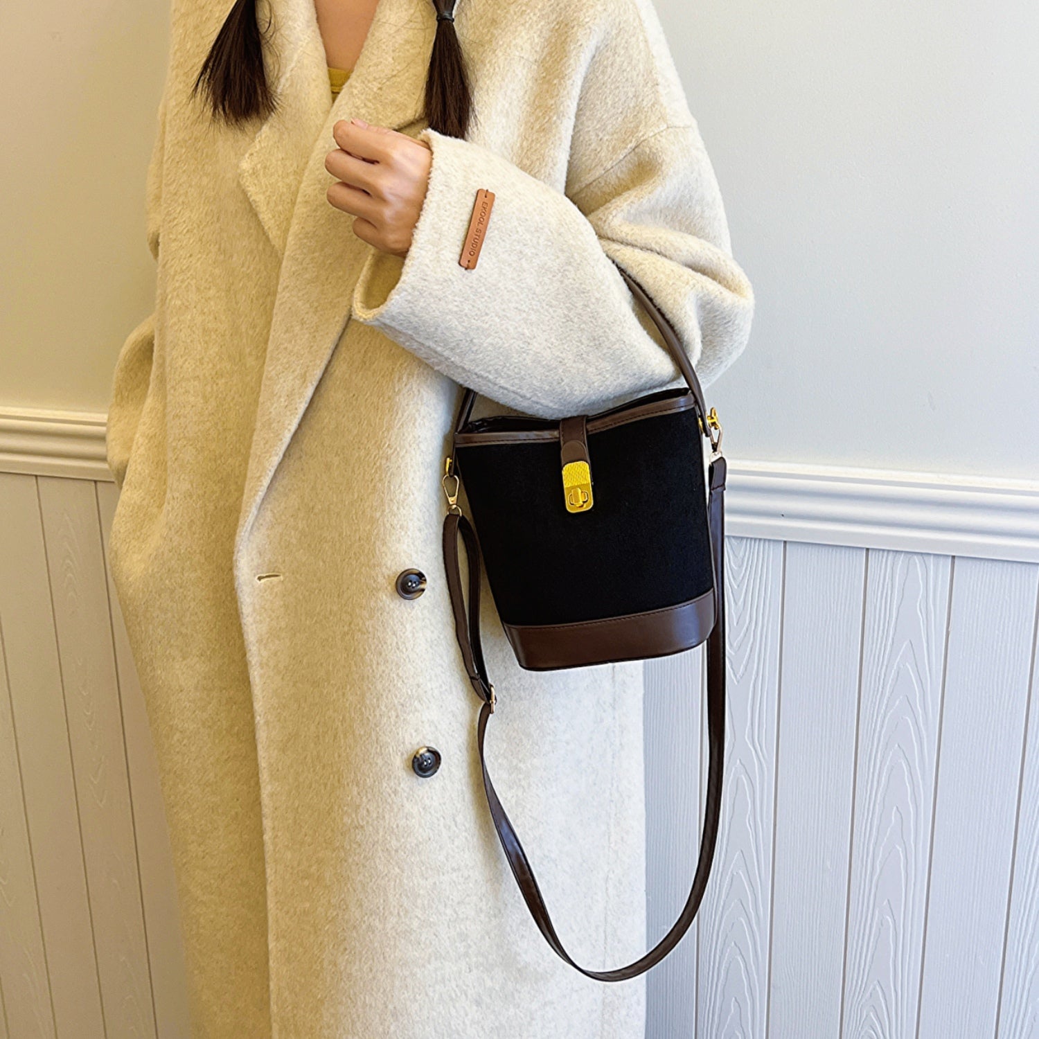 Vegan Leather Bucket Crossbody Bag - Elevate your everyday outfits!