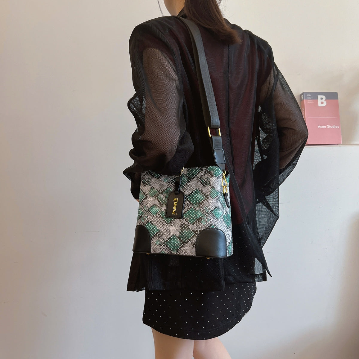 Vegan Leather Snakeskin Print Crossbody Bag - Functional and Convenient!