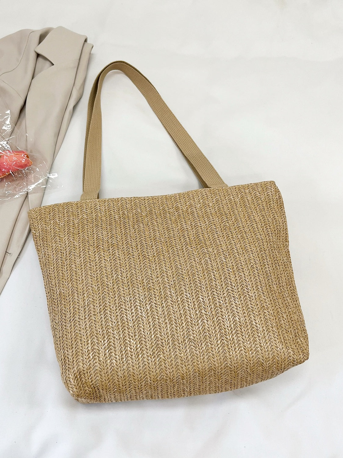 Straw Woven Tote Bag - Stylish and Eco-Conscious!