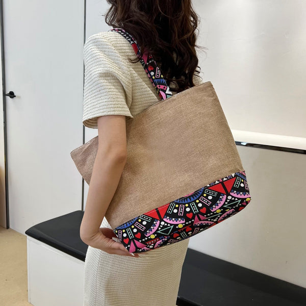 Geometric Medium Tote Bag - Take it for your adventures!