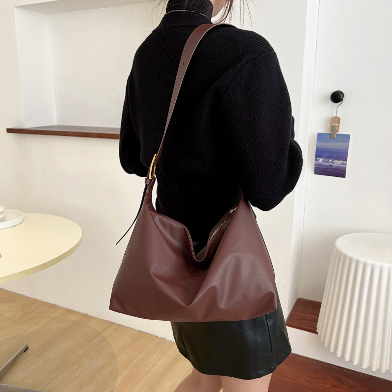 Adjustable Strap Vegan Leather Handbag - Eco-Conscious Comfort