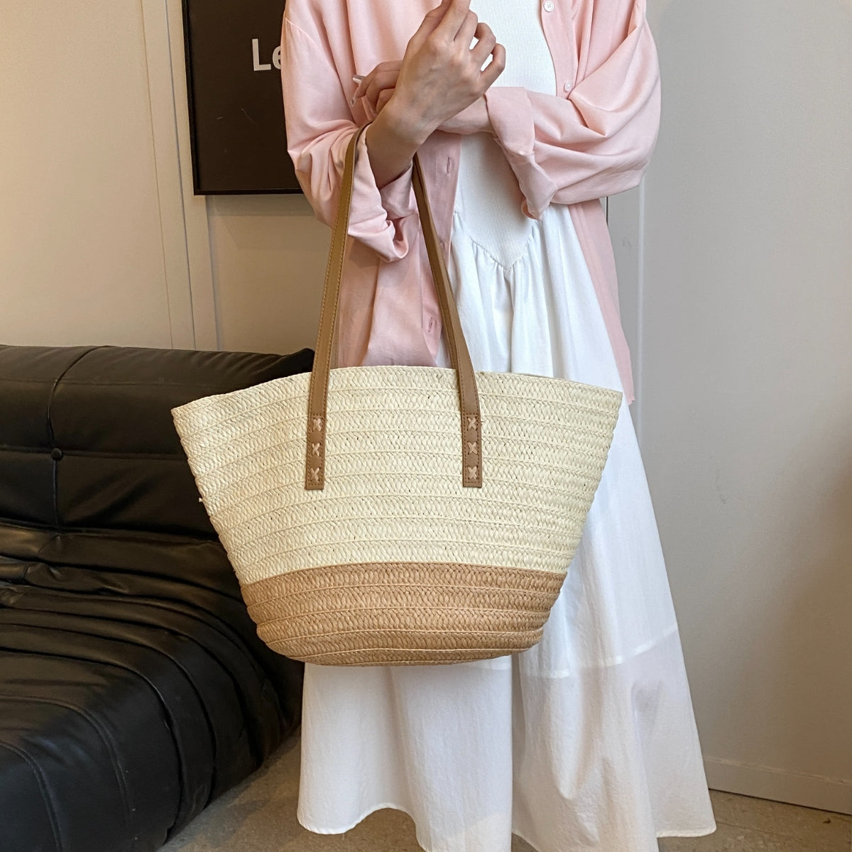 Contrast Straw Braided Handbag - For Eco-Conscious Shoppers!