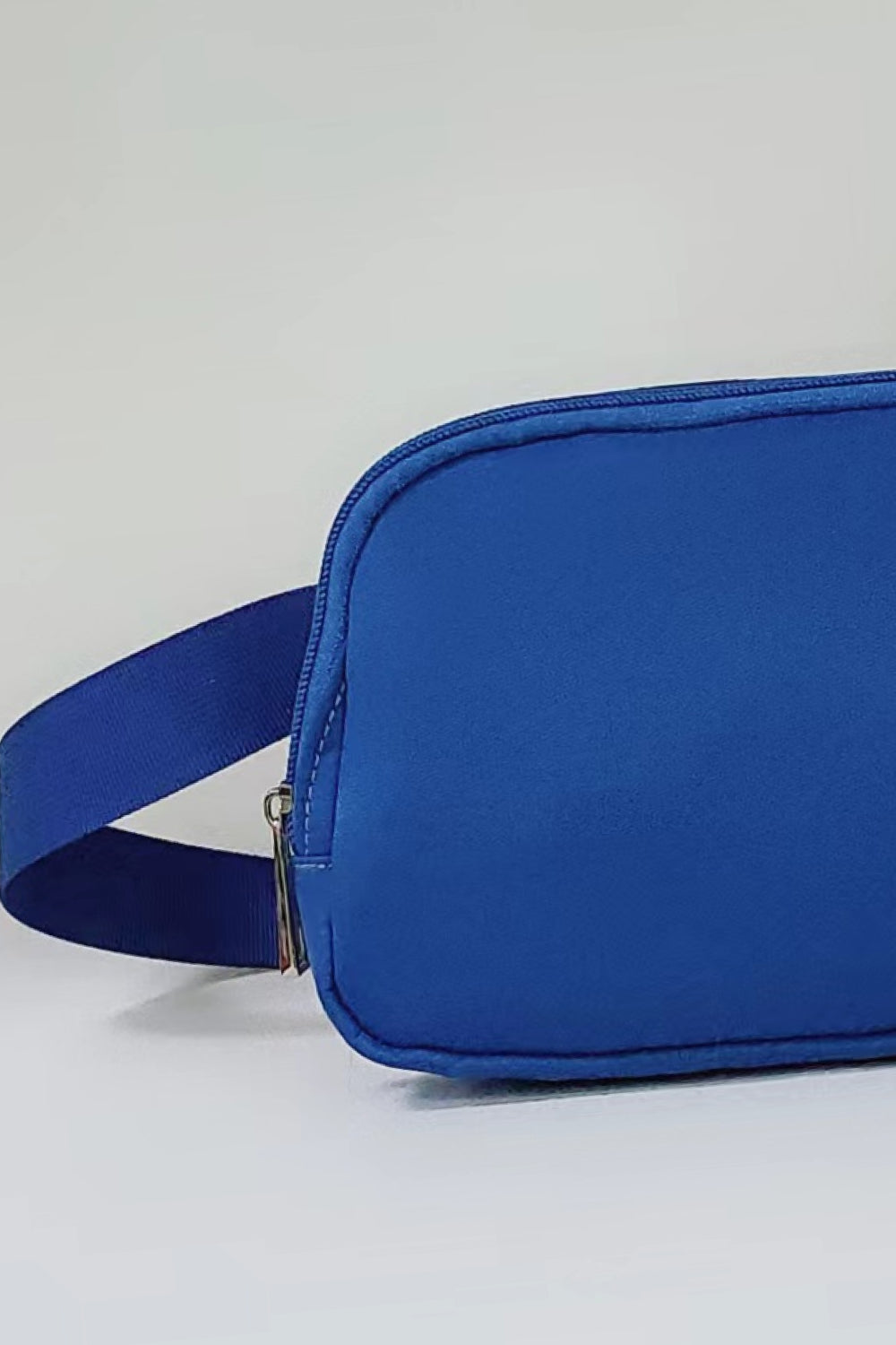 Buckle Zip Closure Fanny Pack - Protect your belongings!