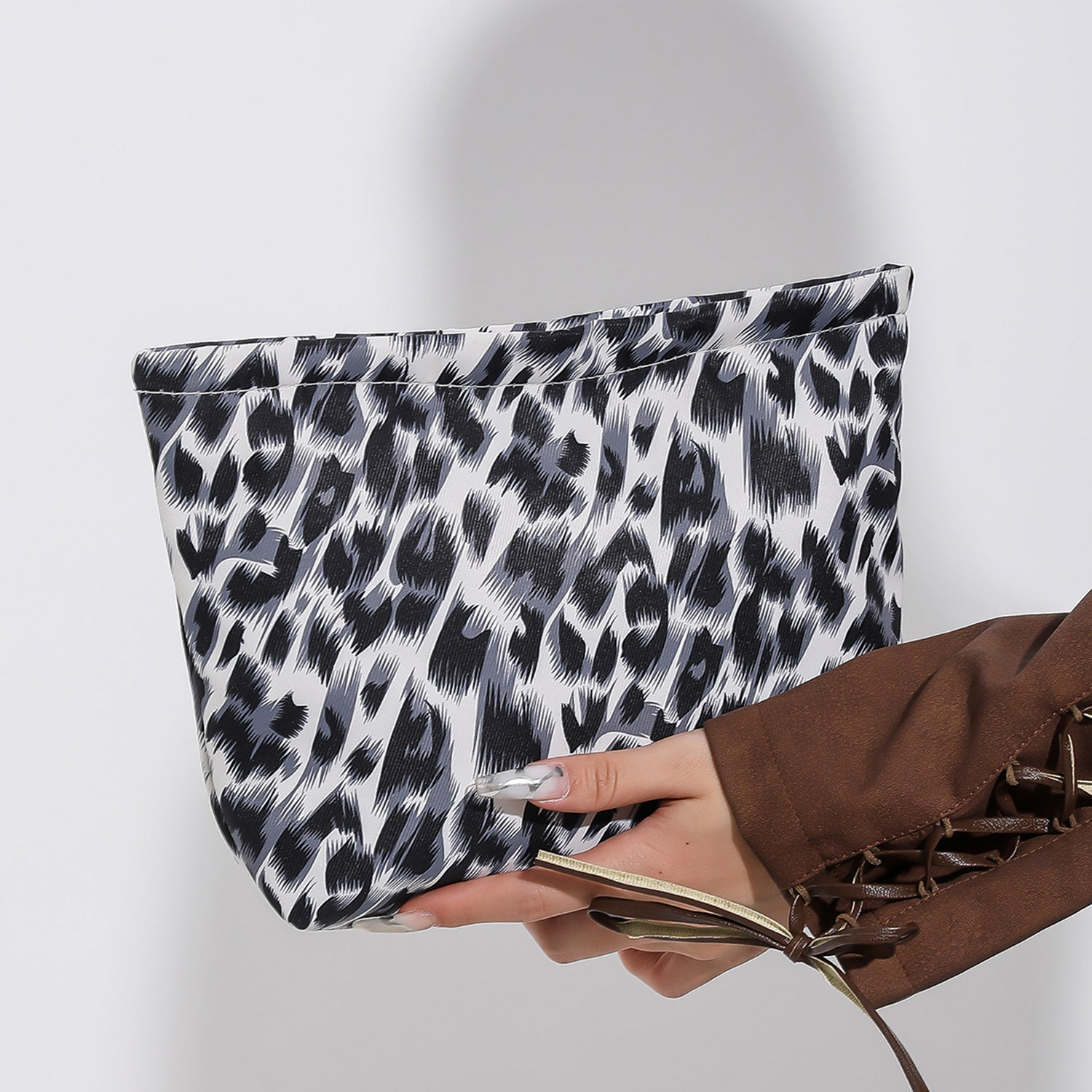 Nylon Clutch with Zipper - Maximize Your Night Out With This Essential Clutch!