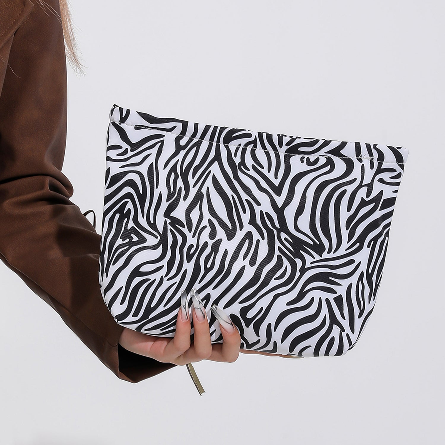 Nylon Clutch with Zipper - Maximize Your Night Out With This Essential Clutch!