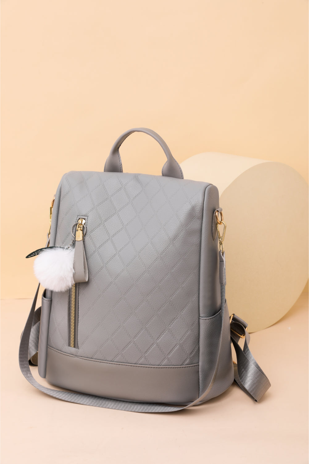 Pum-Pum Zipper Backpack - The Perfect Bag for Everyday Use!