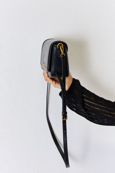 David Jones Vegan Leather Crossbody Bag - Effortless Style for Day or Night