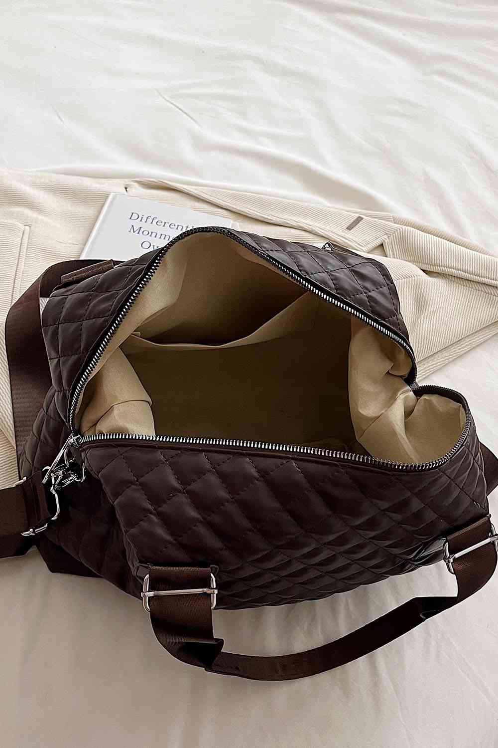 Vegan Leather Handbag - Hassle-Free Organization!