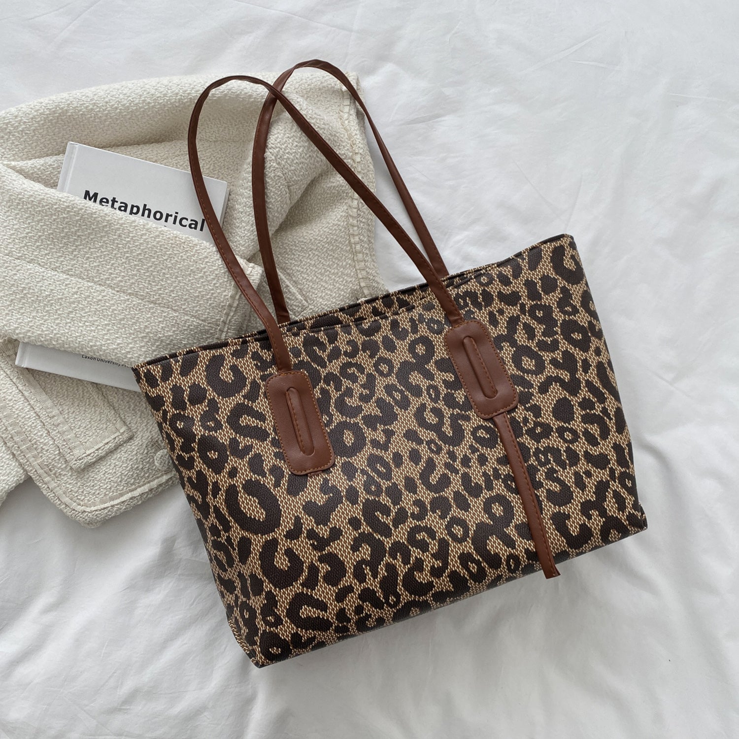 Vegan Leather Leopard Tote Bag - Eco-conscious fashion & eye-catching design!